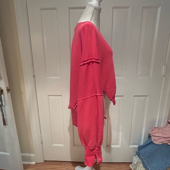 Free People cropped Camden. NWOT. Size XL. Red in color - Picture 3 of 4